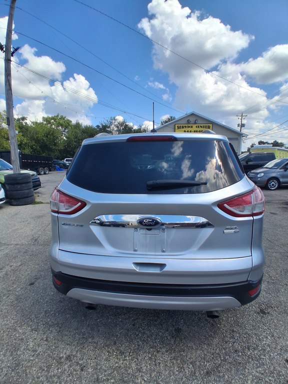 Photo 2 of this FORD ESCAPE