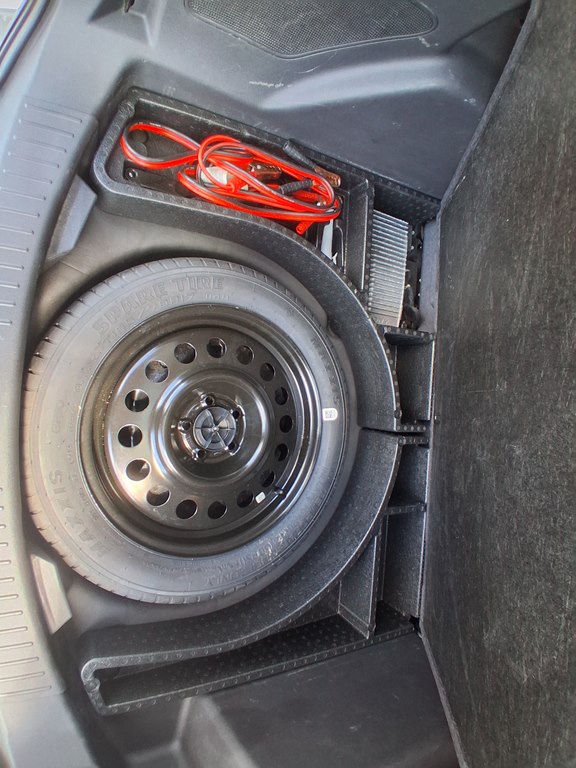 Photo 32 of this FORD ESCAPE
