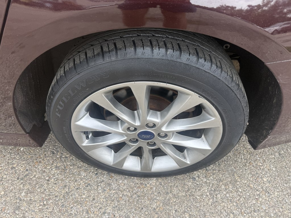 Photo 9 of this FORD FUSION