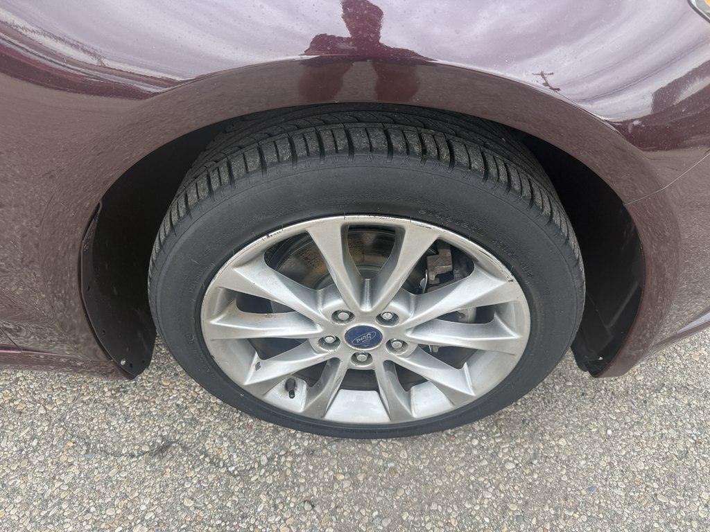 Photo 7 of this FORD FUSION