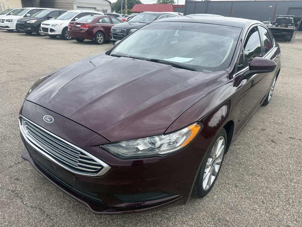 Photo 2 of this FORD FUSION