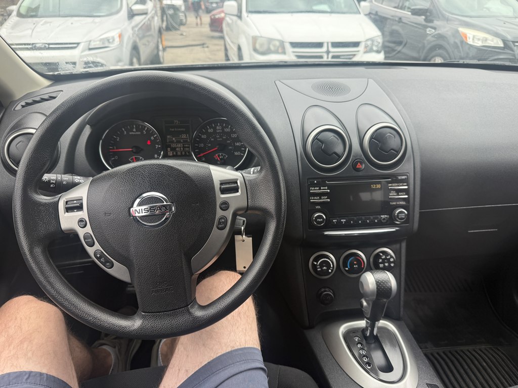 Photo 13 of this NISSAN ROGUE