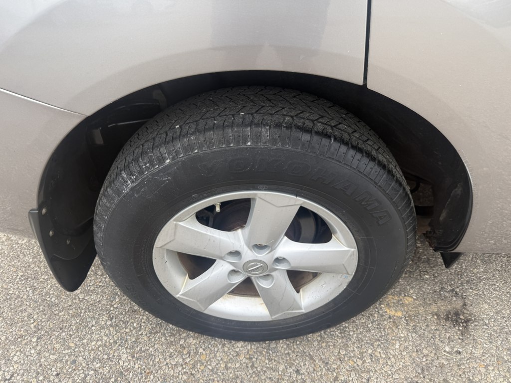 Photo 8 of this NISSAN ROGUE
