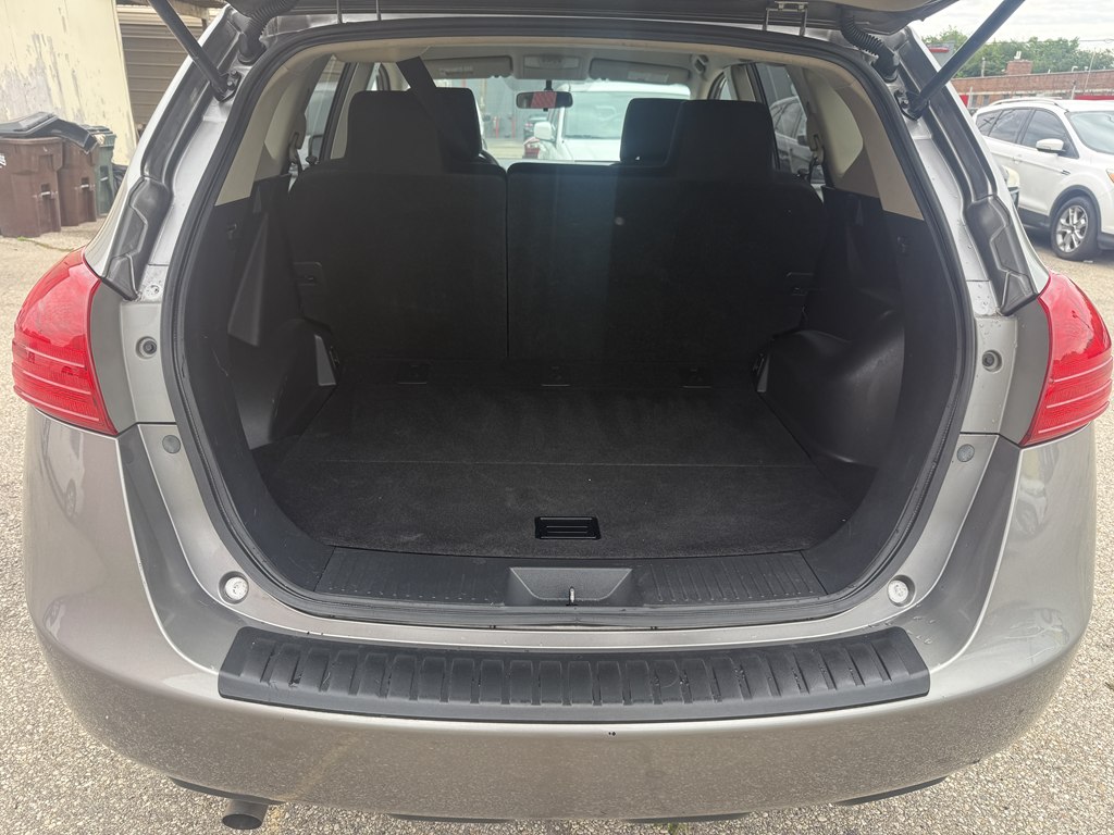 Photo 21 of this NISSAN ROGUE
