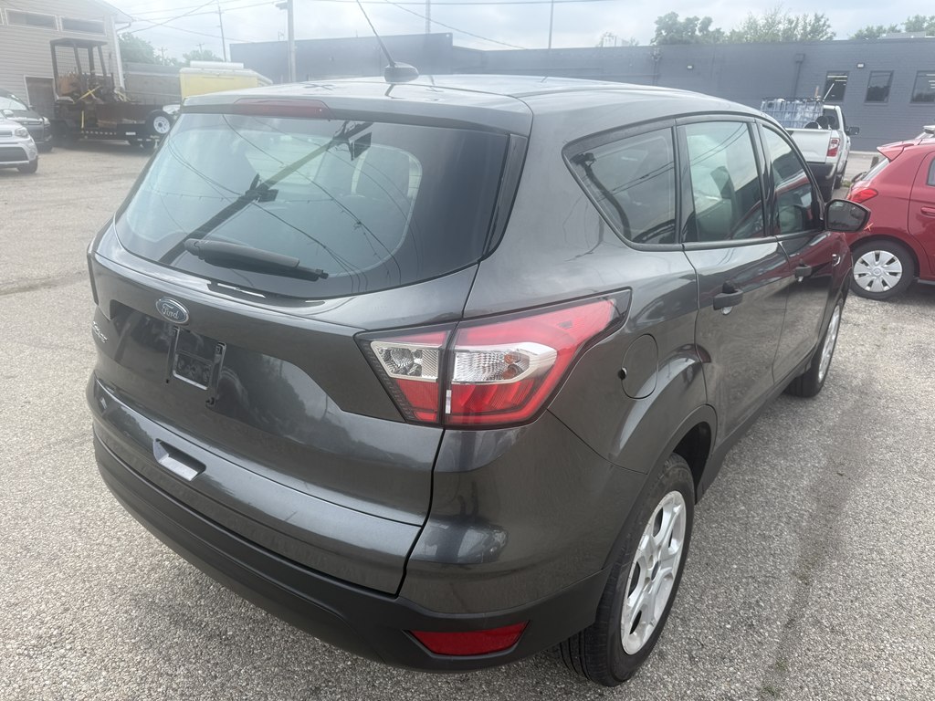 Photo 5 of this FORD ESCAPE
