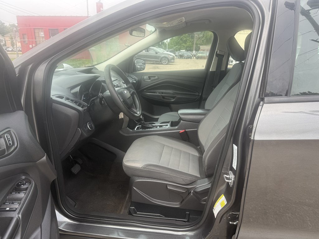 Photo 12 of this FORD ESCAPE