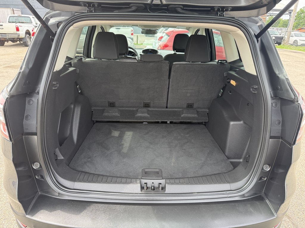 Photo 22 of this FORD ESCAPE