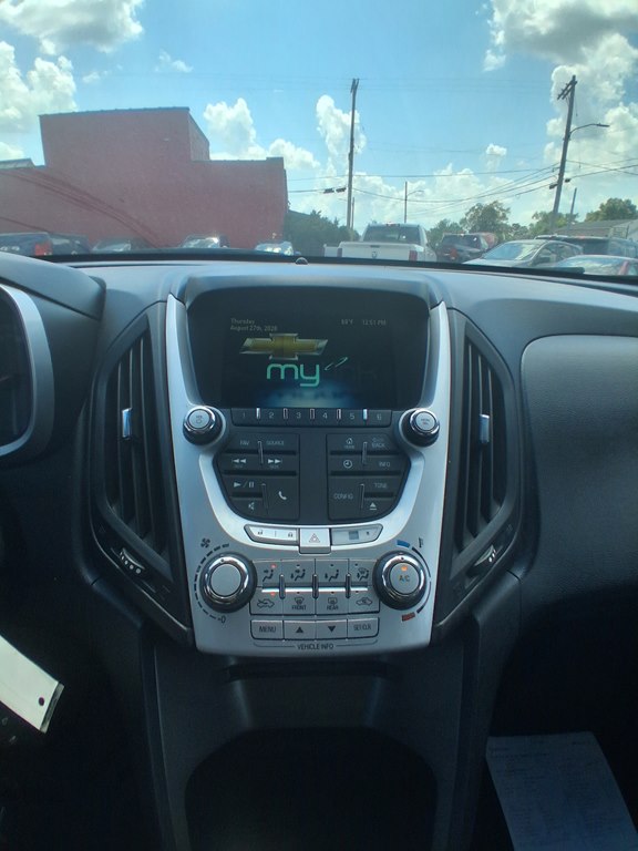 Photo 17 of this CHEVROLET EQUINOX