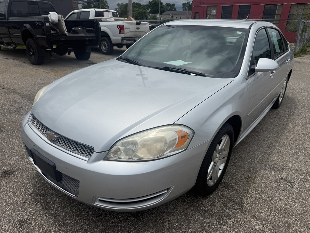 Photo 2 of this CHEVROLET IMPALA