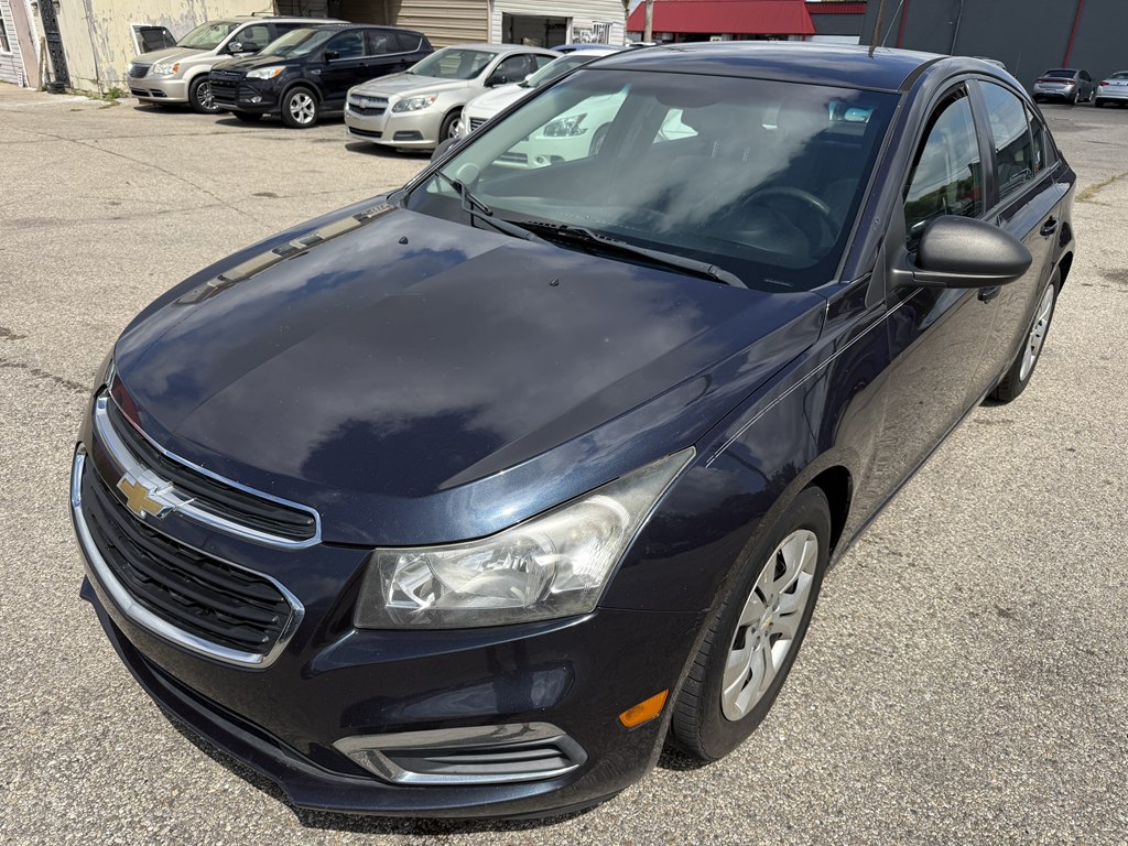 Photo 2 of this CHEVROLET CRUZE