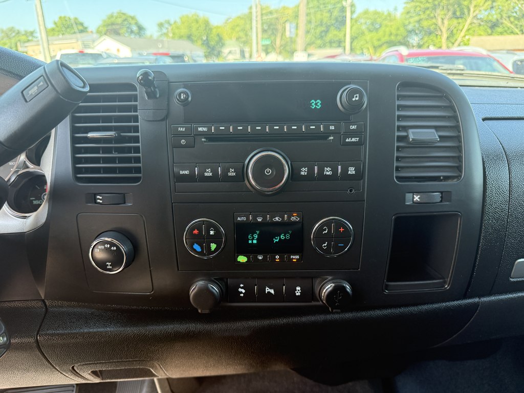 Photo 21 of this CHEVROLET SILVERADO 1500