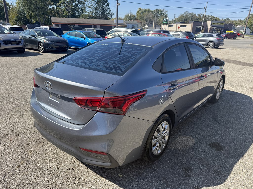 Photo 5 of this HYUNDAI ACCENT