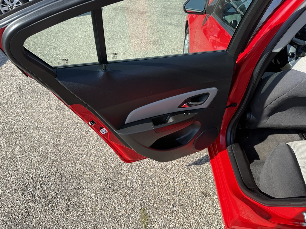 Photo 18 of this CHEVROLET CRUZE LIMITED