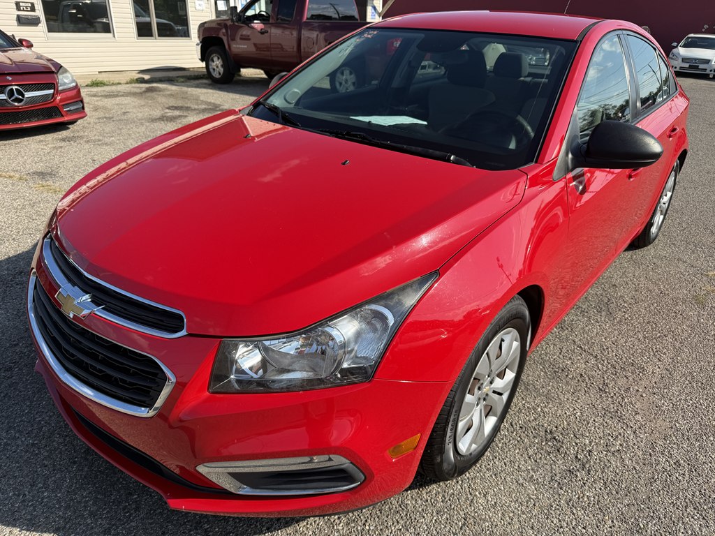 Photo 2 of this CHEVROLET CRUZE LIMITED