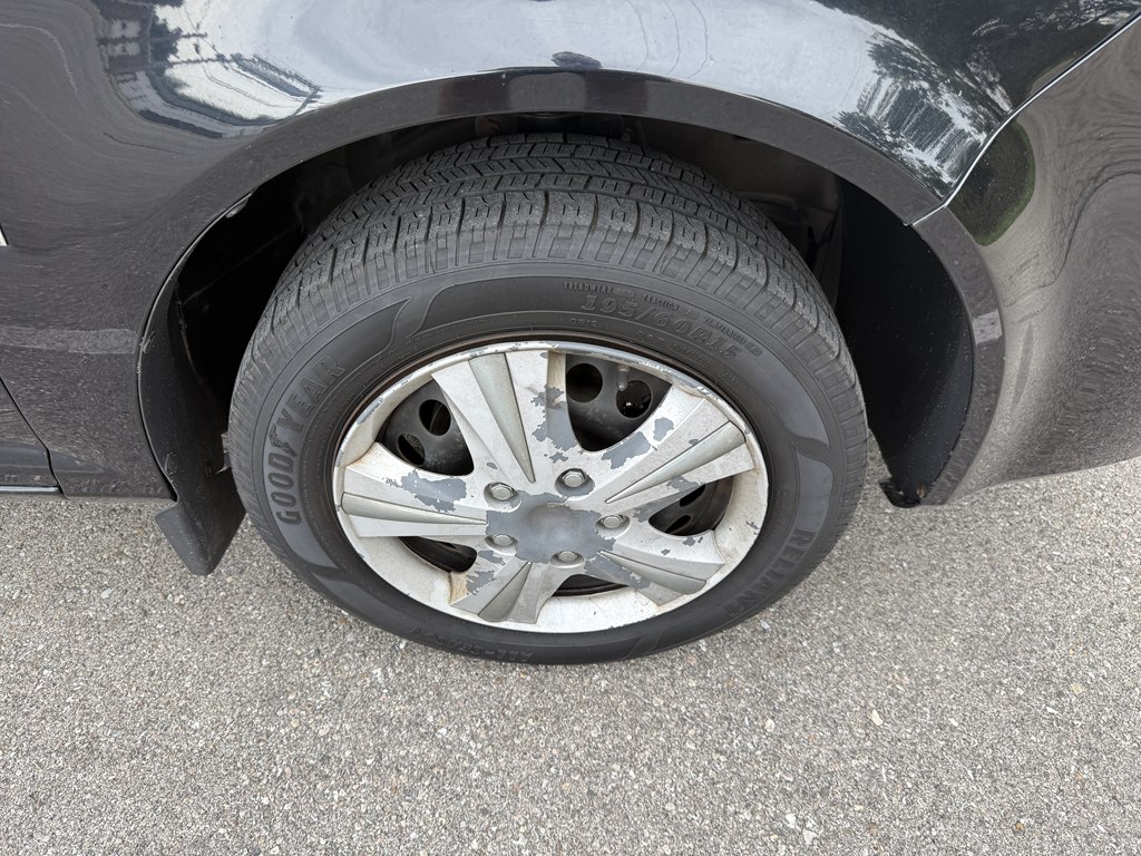 Photo 7 of this CHEVROLET COBALT