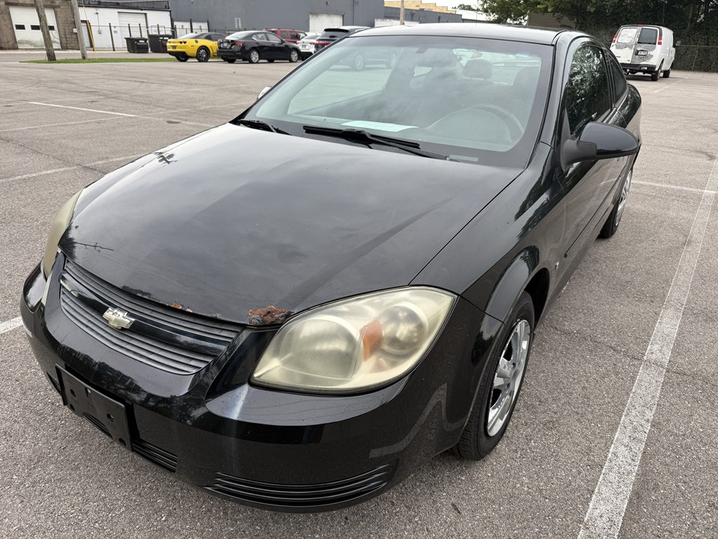 Photo 2 of this CHEVROLET COBALT