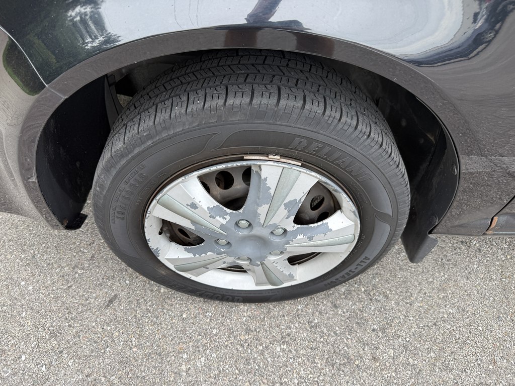 Photo 10 of this CHEVROLET COBALT