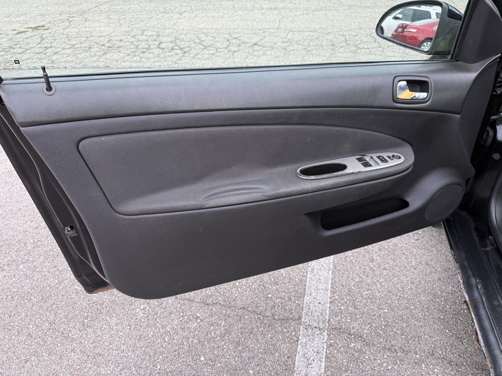 Photo 11 of this CHEVROLET COBALT