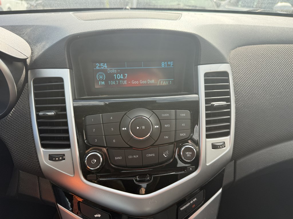 Photo 19 of this CHEVROLET CRUZE LIMITED