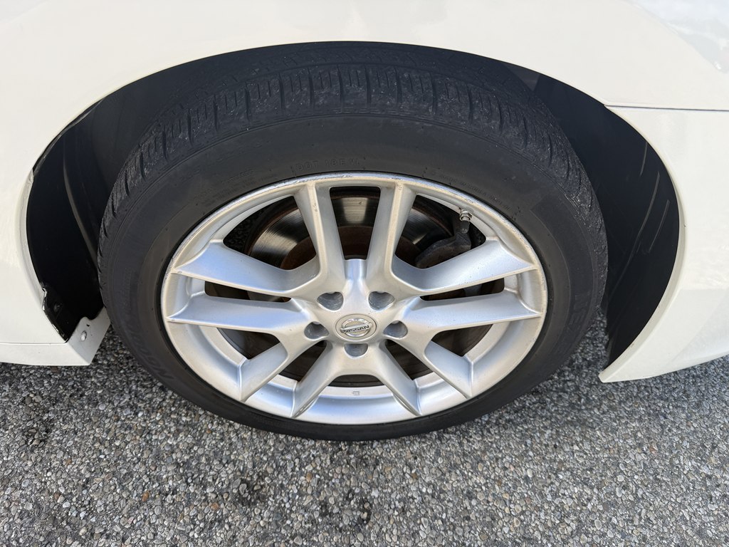 Photo 6 of this NISSAN MAXIMA