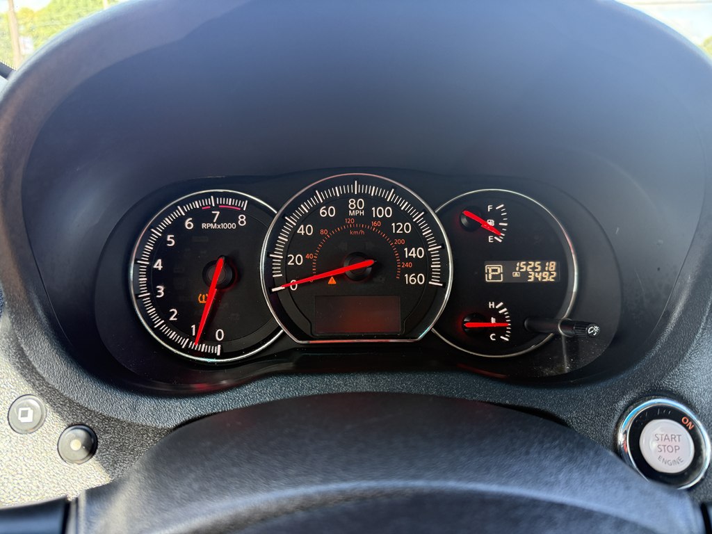 Photo 17 of this NISSAN MAXIMA