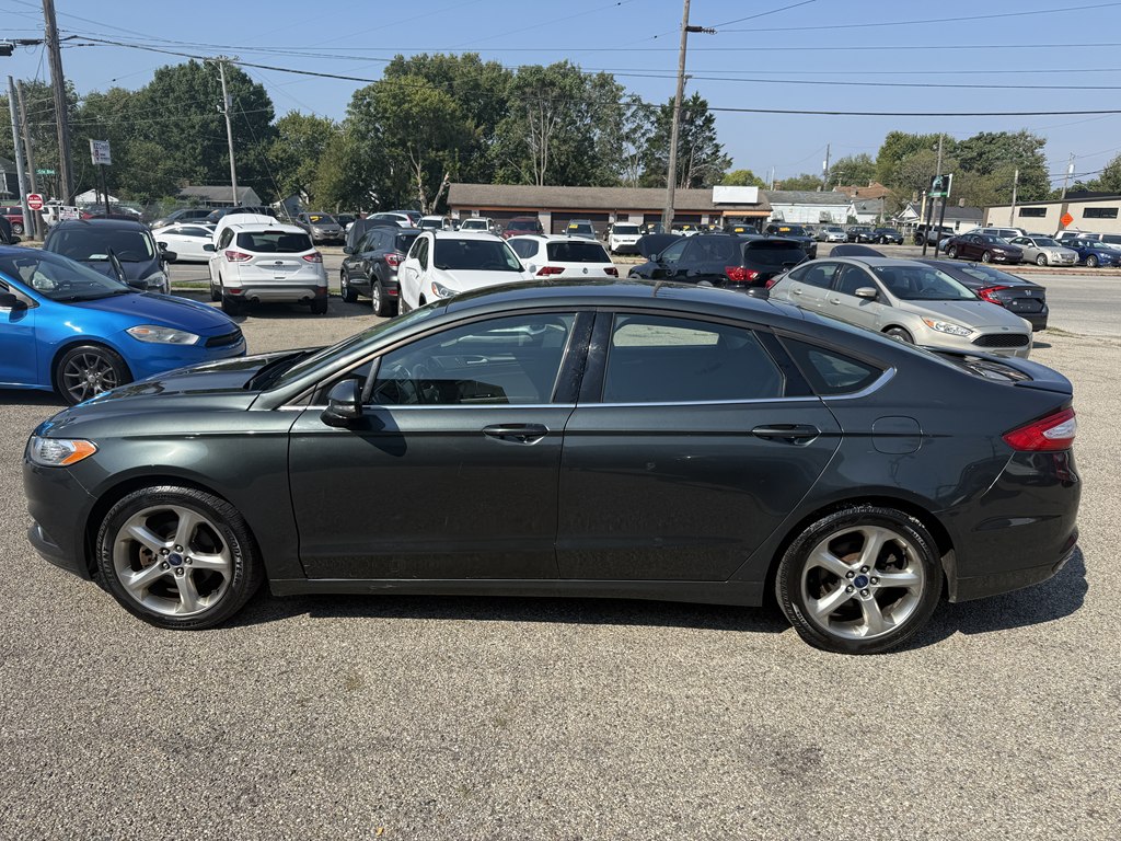 Photo 3 of this FORD FUSION