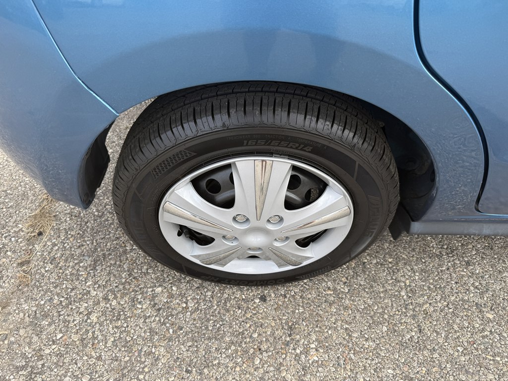 Photo 8 of this MITSUBISHI MIRAGE