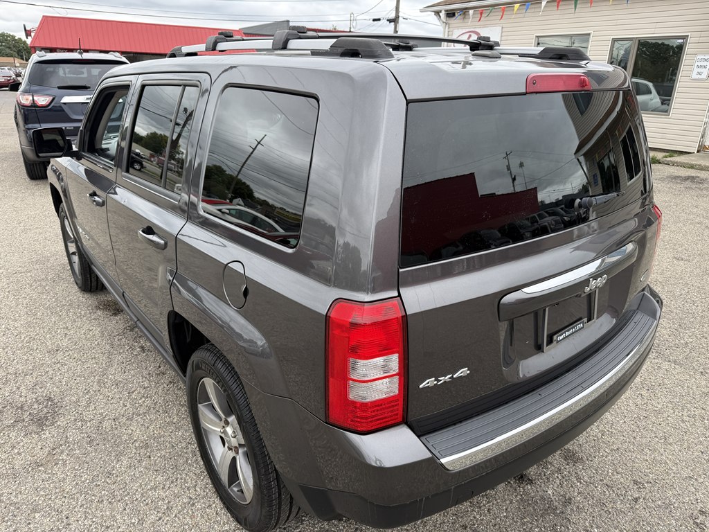 Photo 4 of this JEEP PATRIOT