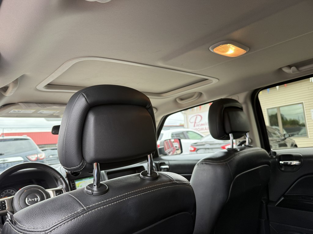 Photo 15 of this JEEP PATRIOT