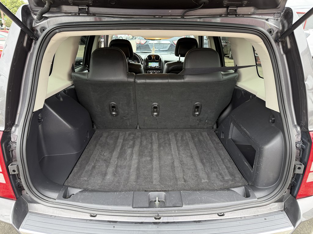 Photo 16 of this JEEP PATRIOT