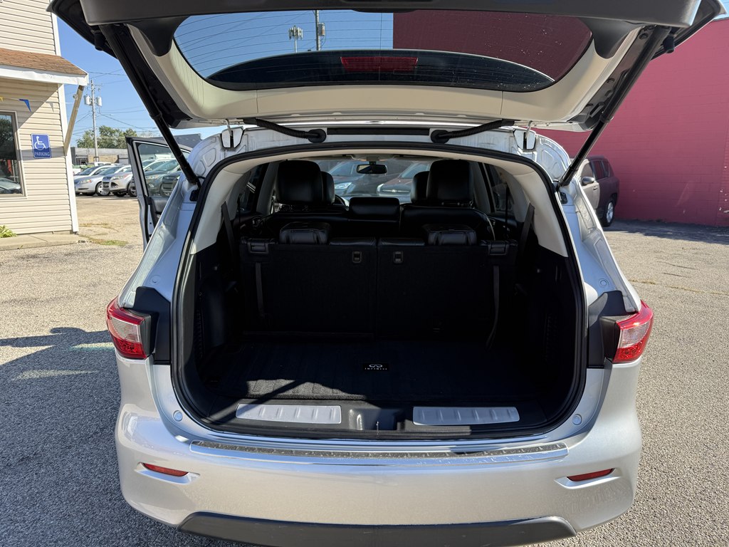 Photo 18 of this INFINITI QX60