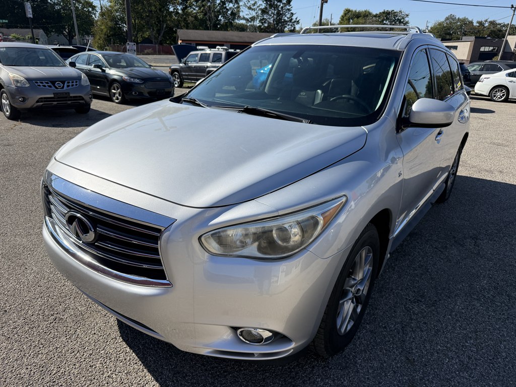 Photo 2 of this INFINITI QX60