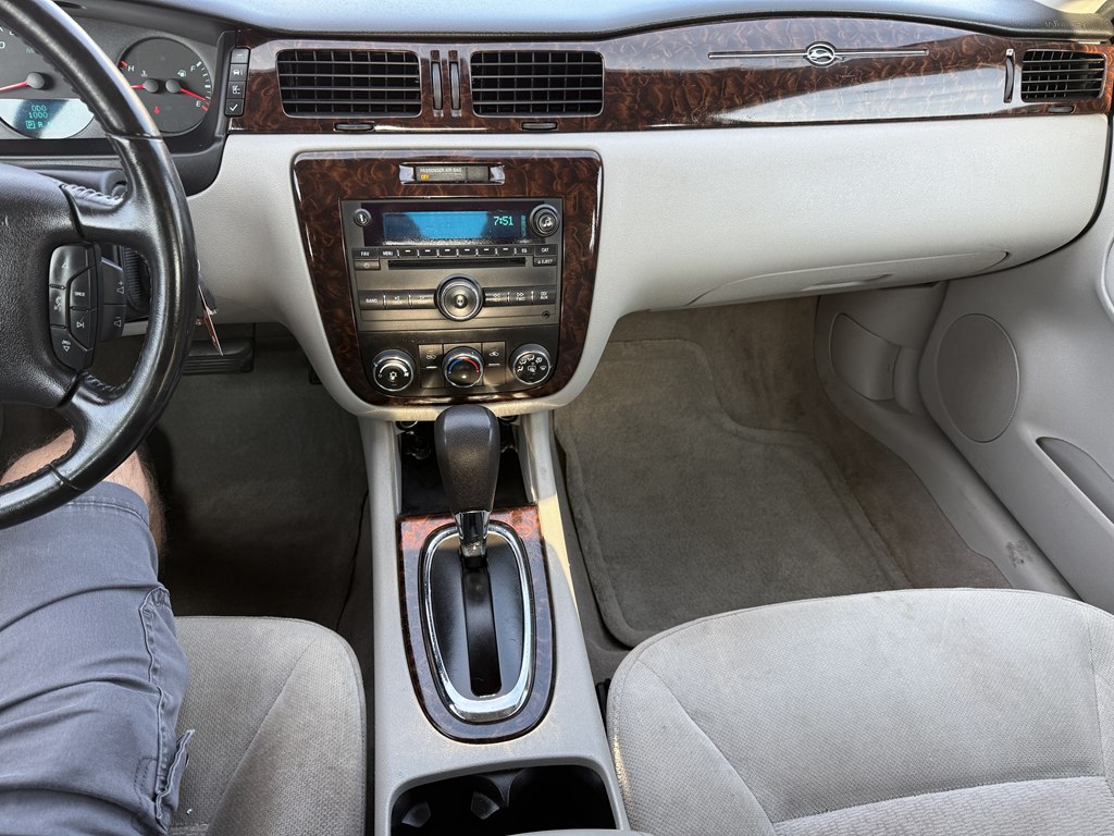 Photo 14 of this CHEVROLET IMPALA