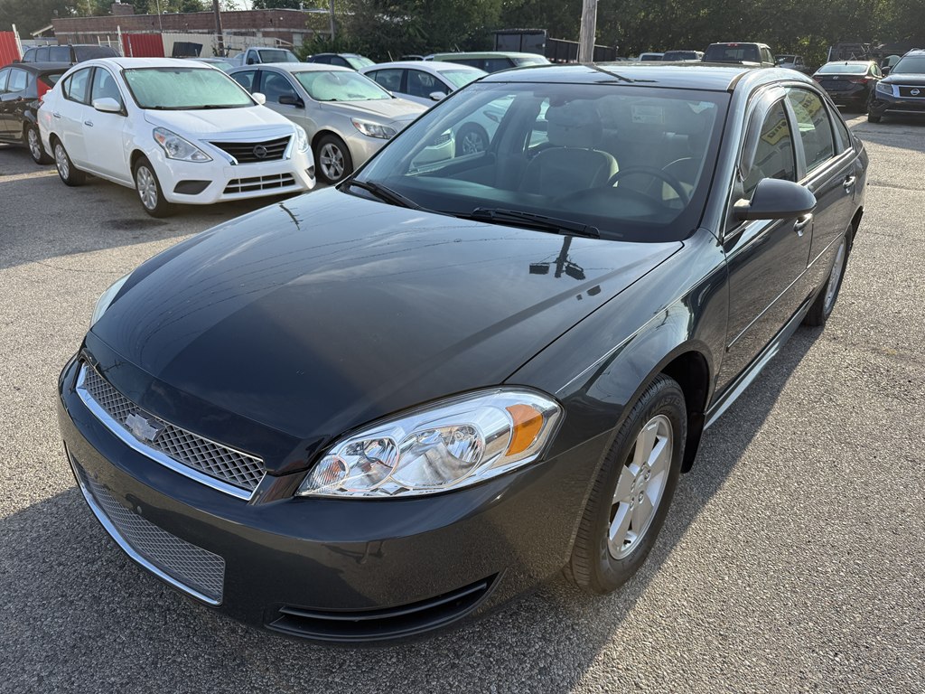 Photo 2 of this CHEVROLET IMPALA