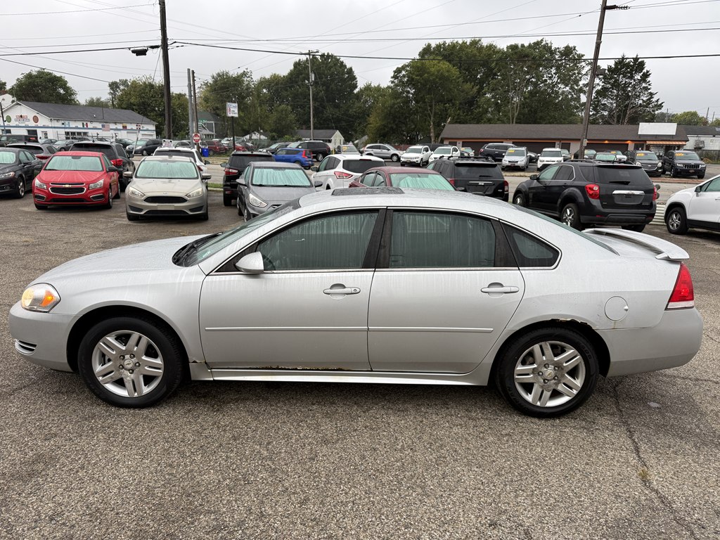 Photo 3 of this CHEVROLET IMPALA