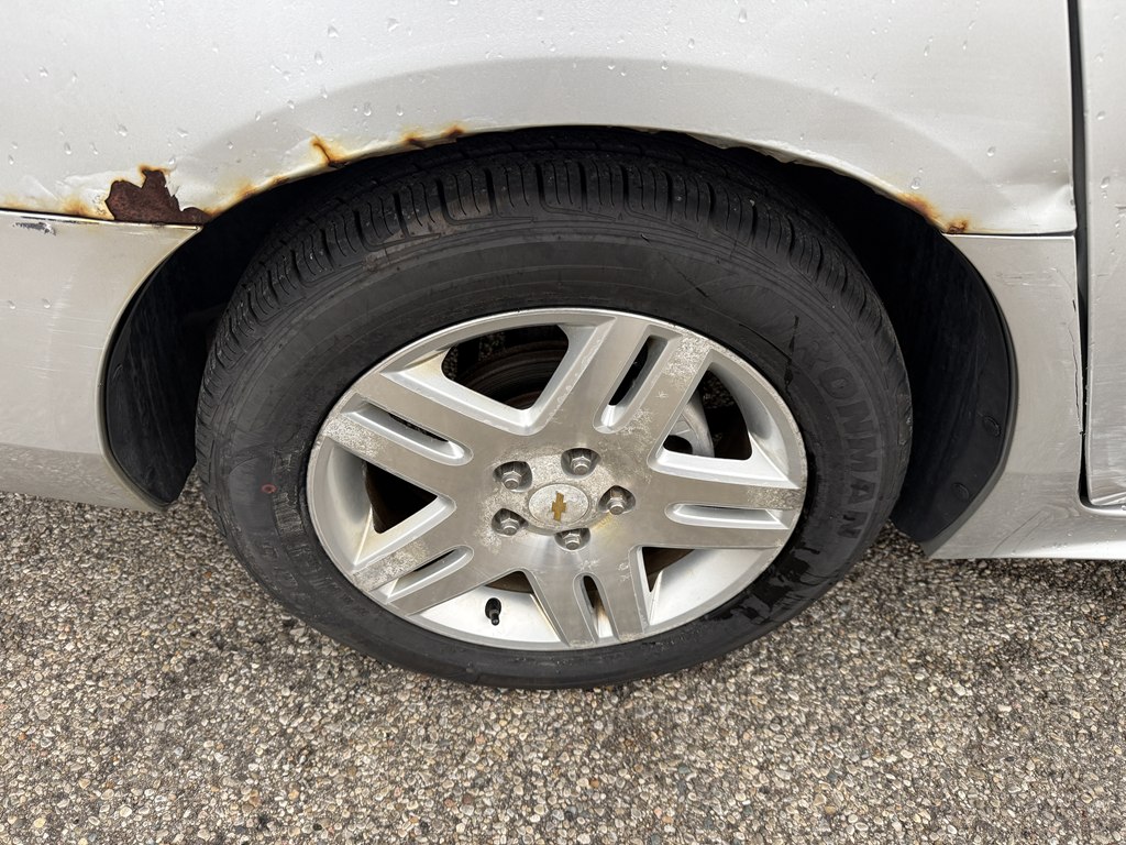 Photo 8 of this CHEVROLET IMPALA