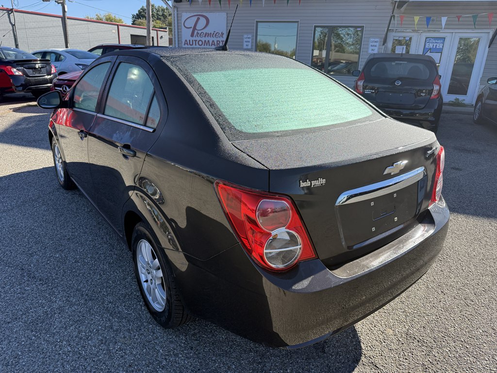 Photo 4 of this CHEVROLET SONIC