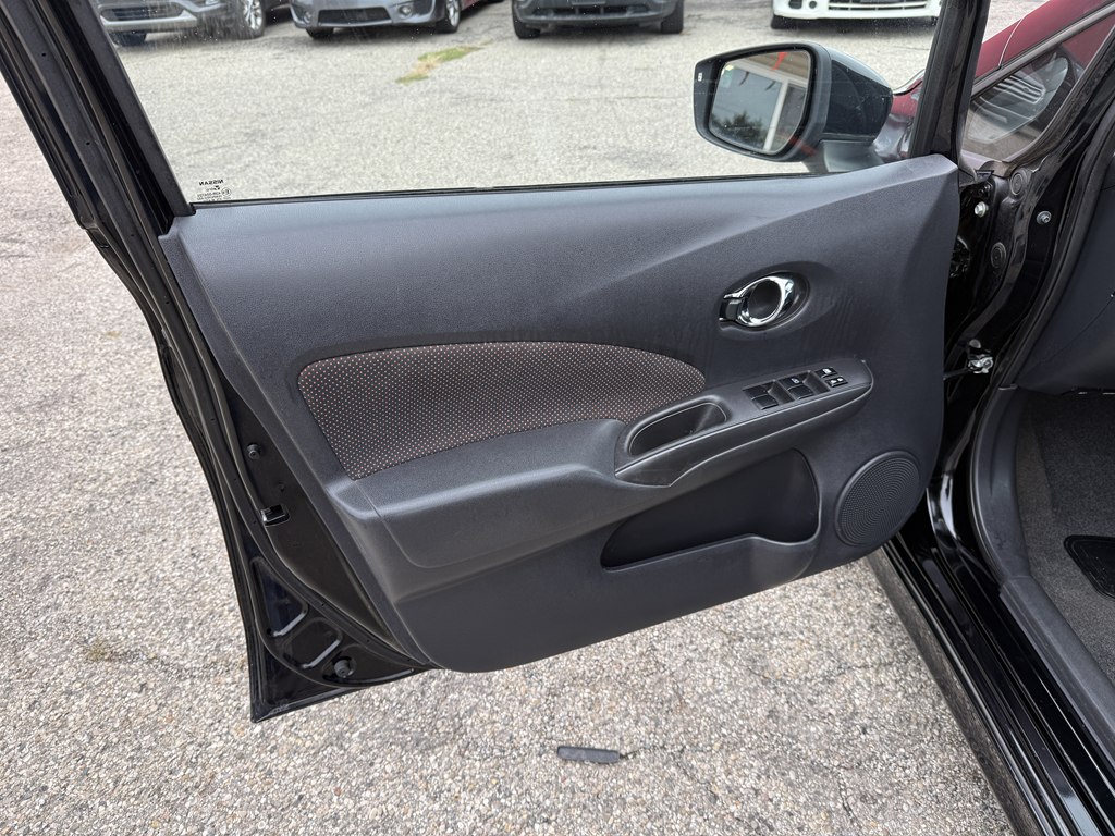 Photo 11 of this NISSAN VERSA NOTE