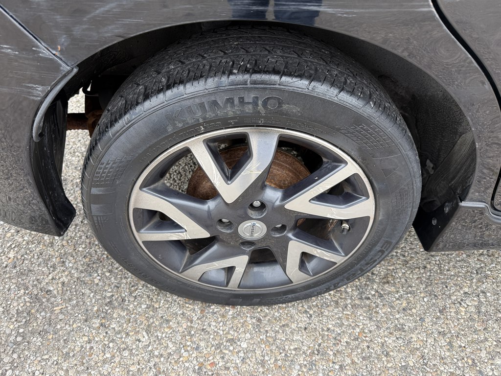 Photo 8 of this NISSAN VERSA NOTE