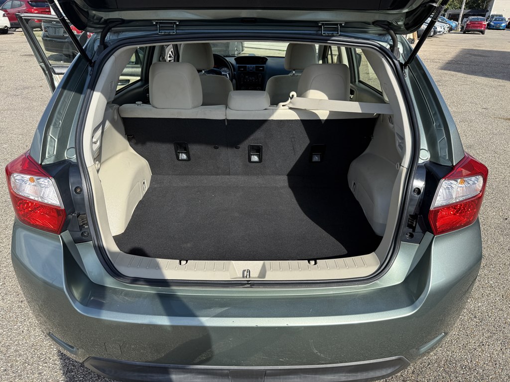 Photo 15 of this SUBARU IMPREZA
