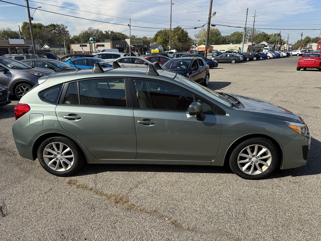 Photo 6 of this SUBARU IMPREZA