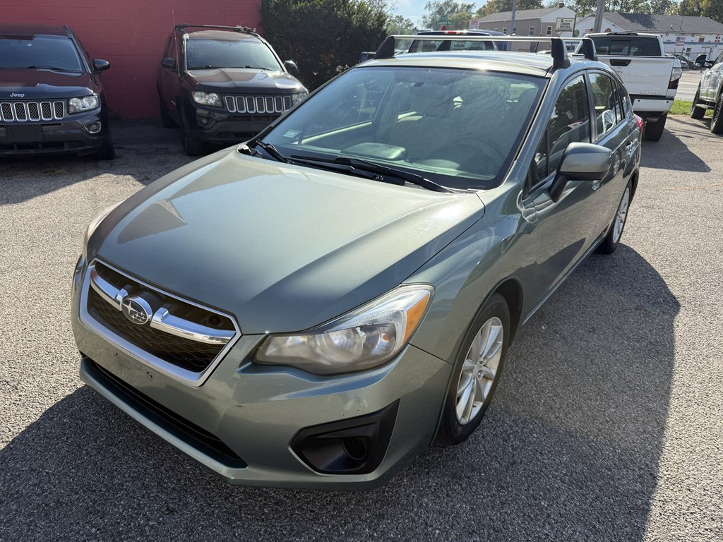 Photo 2 of this SUBARU IMPREZA