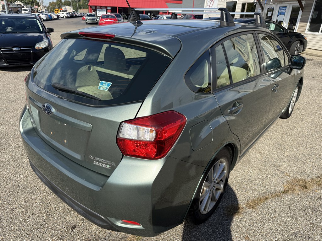 Photo 5 of this SUBARU IMPREZA