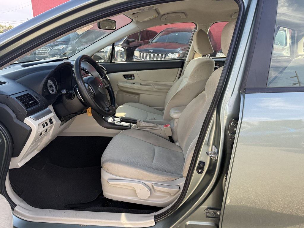 Photo 12 of this SUBARU IMPREZA