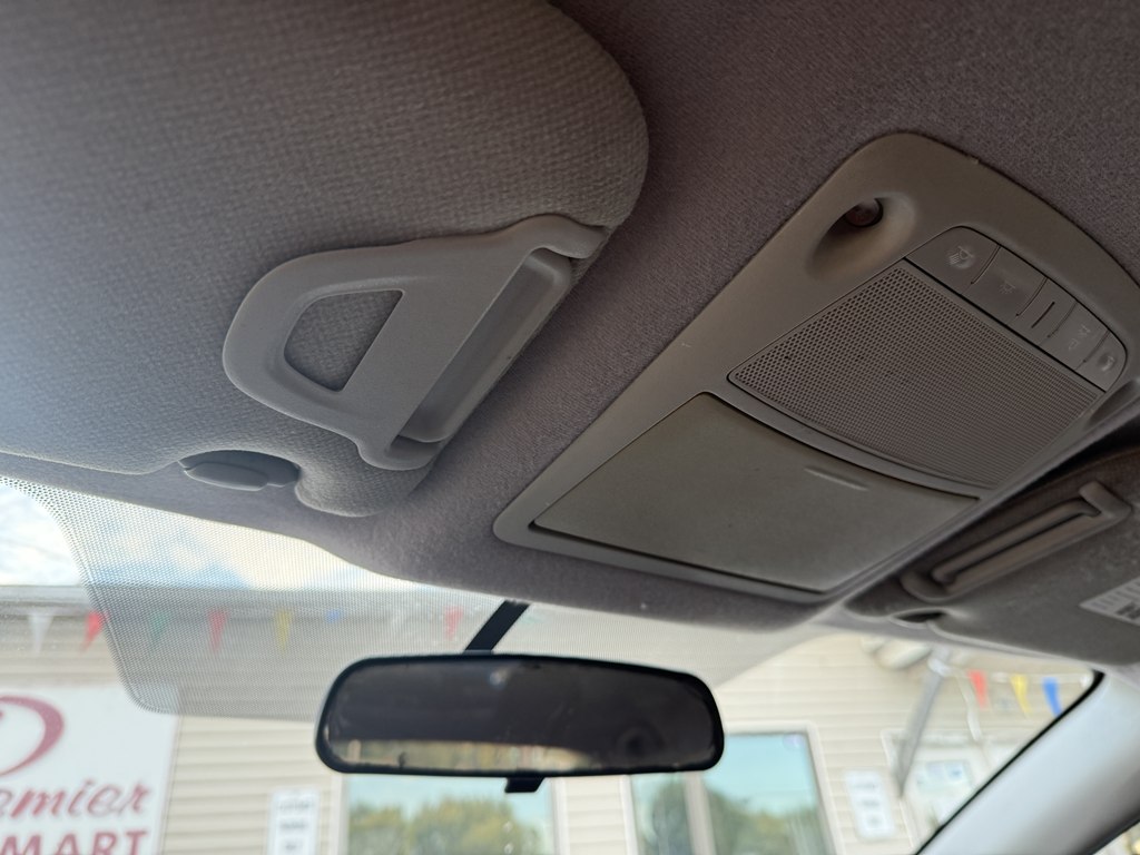 Photo 21 of this NISSAN SENTRA
