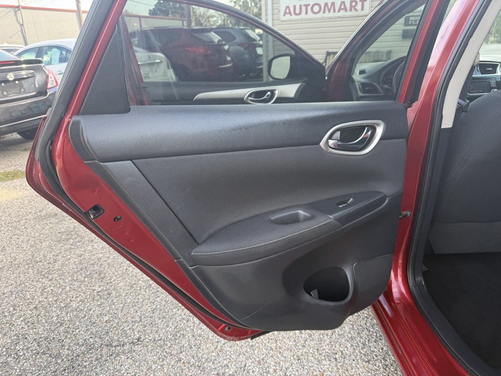 Photo 13 of this NISSAN SENTRA