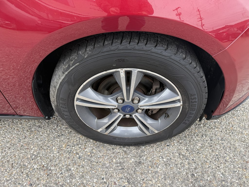 Photo 7 of this FORD FOCUS