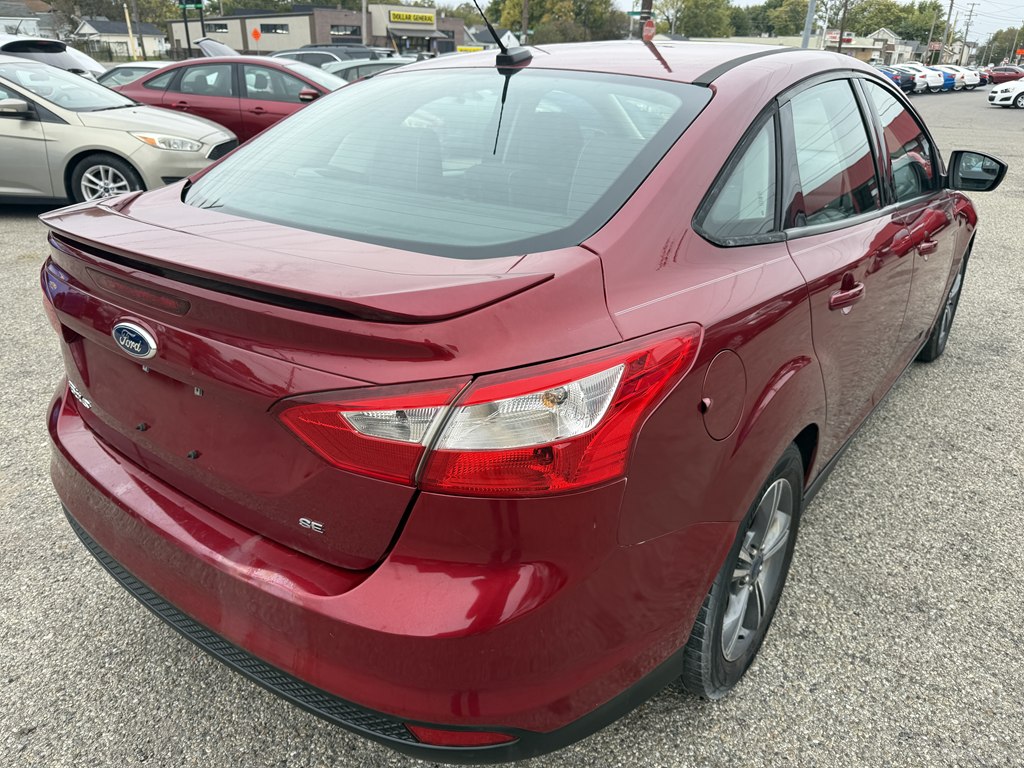 Photo 5 of this FORD FOCUS