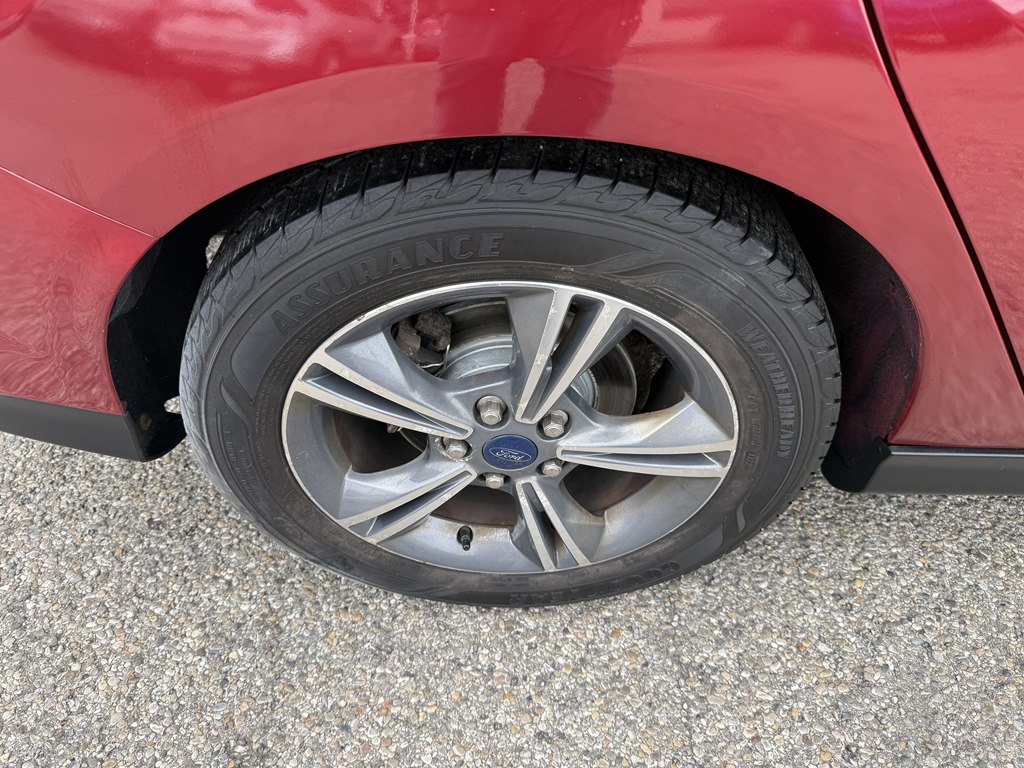 Photo 8 of this FORD FOCUS