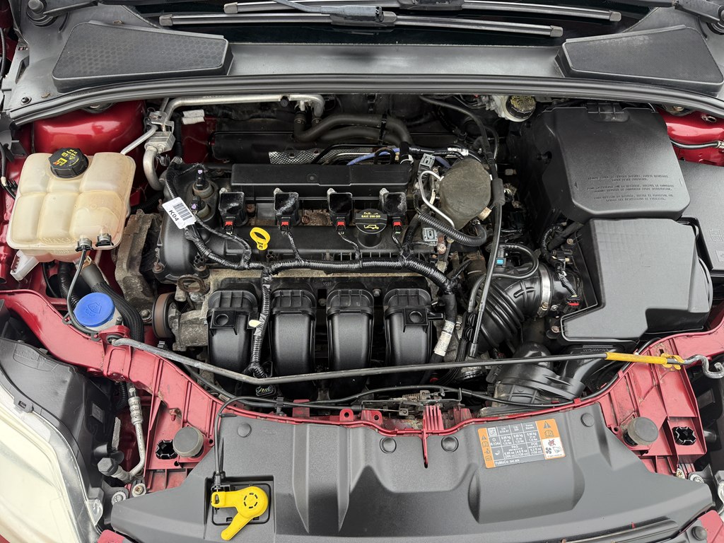 Photo 22 of this FORD FOCUS
